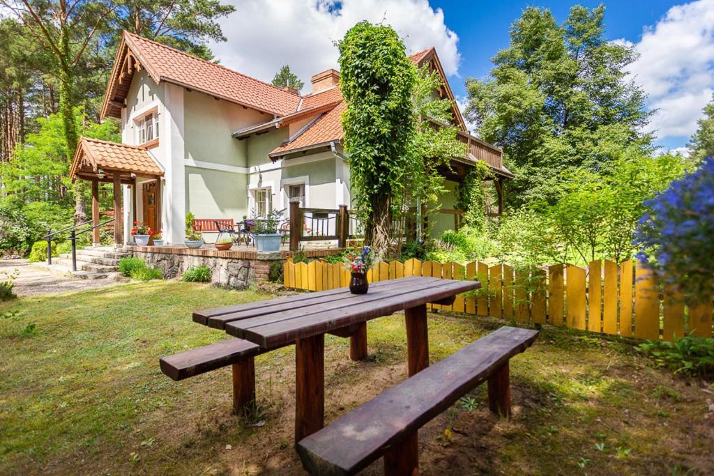 Mazurska Lesniczowka Nowy Zyzdroj Bed & Breakfast Exterior foto